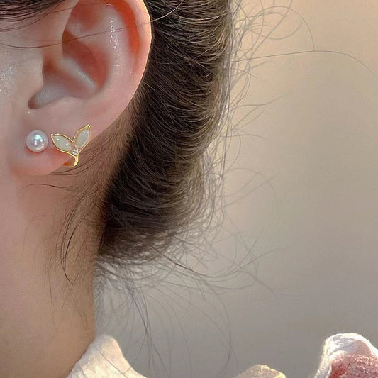 Dashingsoul Fishtail Pearl Earrings