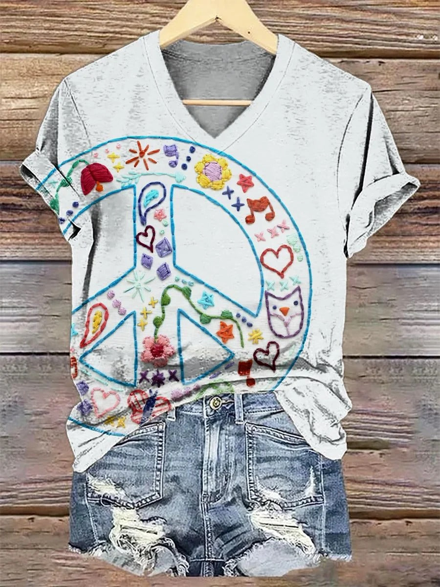Women's Vintage Peace Art Print Round Neck T-Shirt